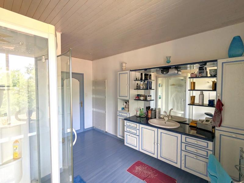 Immeuble - 3 200 m²