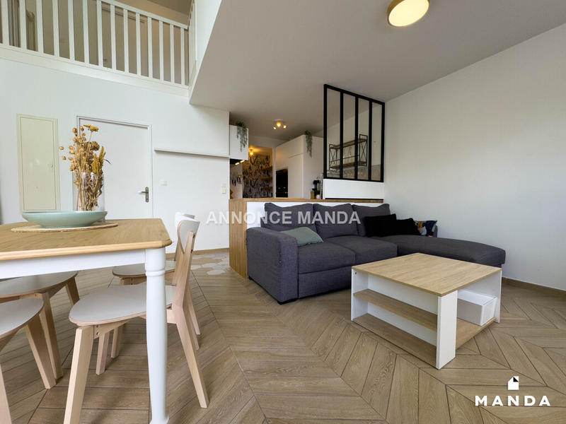 Chambre - 12 m² - 5 pièces