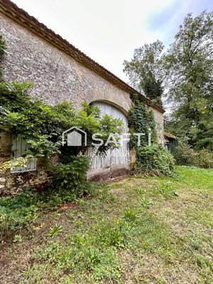 Maison - 170 m² - 9 pièces