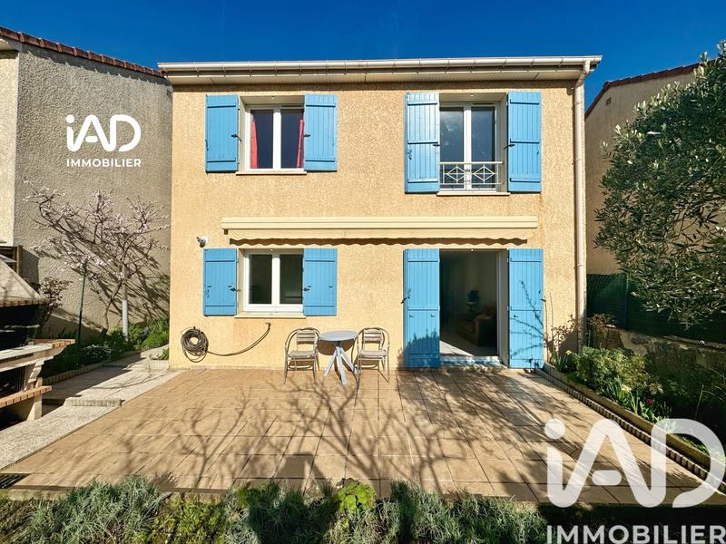 Maison - 94 m² - 5 pièces