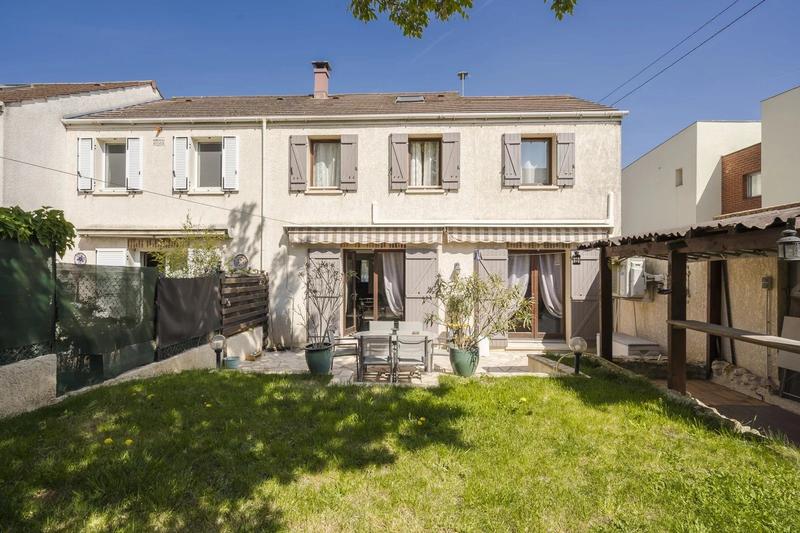Maison - 92 m² - 5 pièces