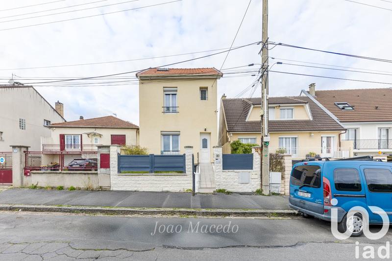 Maison - 166 m² - 8 pièces