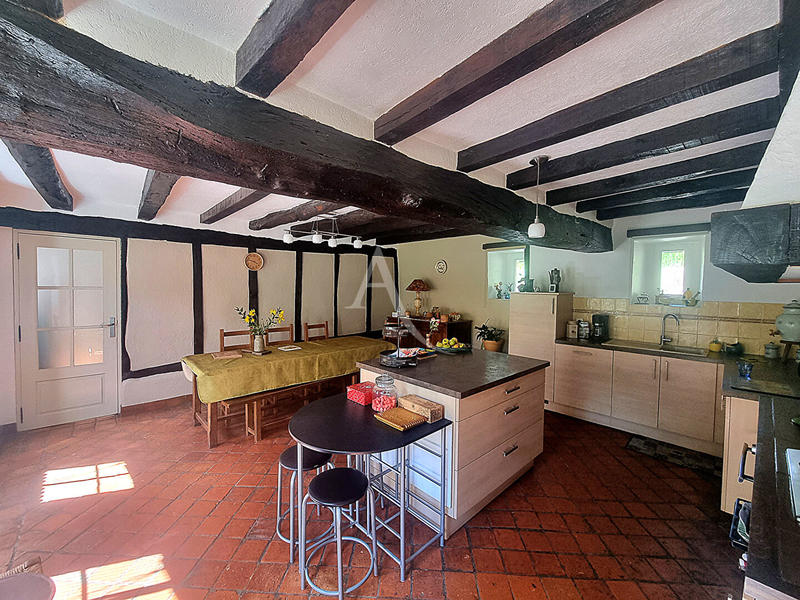 Maison - 354 m² - 15 pièces