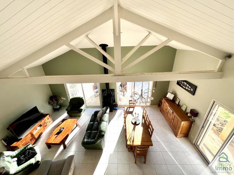 Propriété - 232 m² - 7 pièces