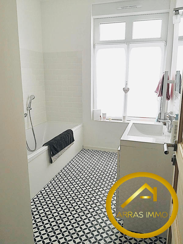 Maison - 172 m² - 6 pièces