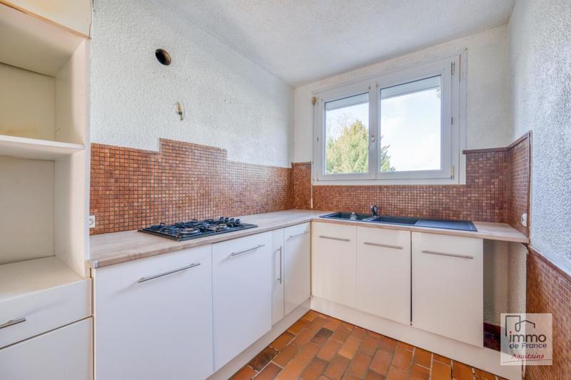 Appartement - 80 m² - 5 pièces