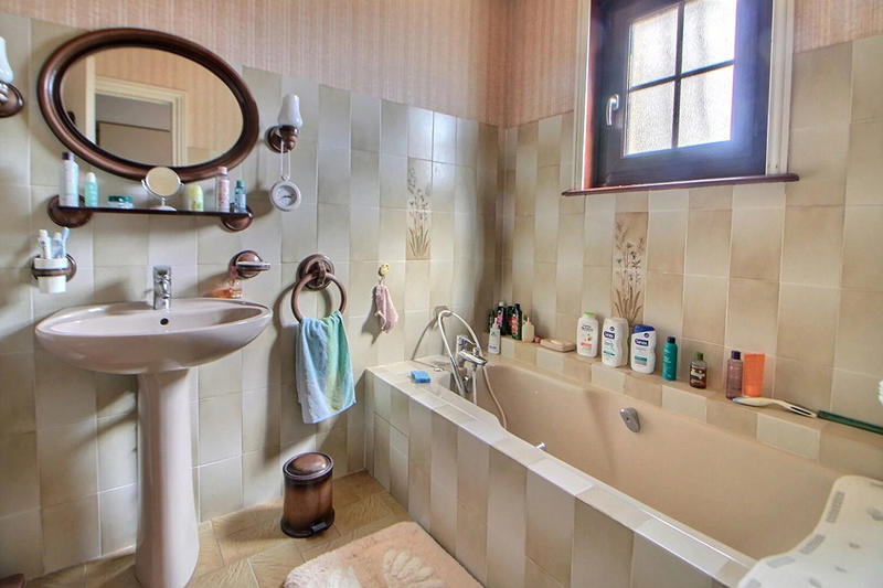 Maison - 105 m² - 5 pièces