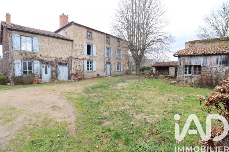 Maison - 316 m² - 10 pièces