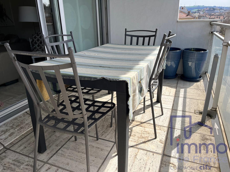 Appartement - 120 m² - 5 pièces