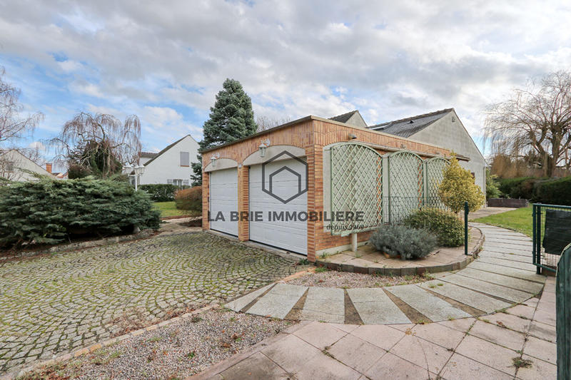 Maison - 170 m² - 7 pièces