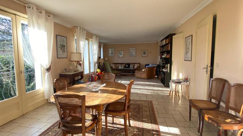 Maison - 176 m² - 7 pièces