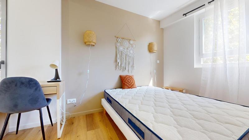 Appartement - 106 m² - 7 pièces