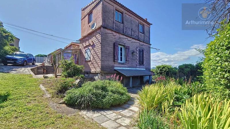 Maison - 86 m² - 4 pièces