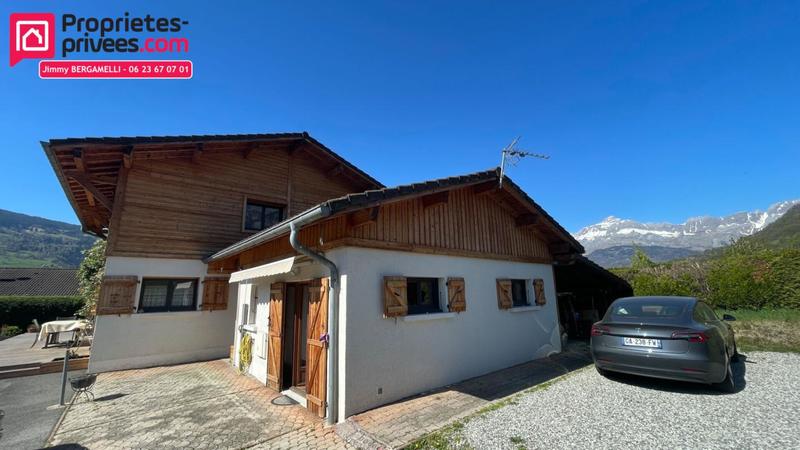 Maison - 210 m² - 6 pièces