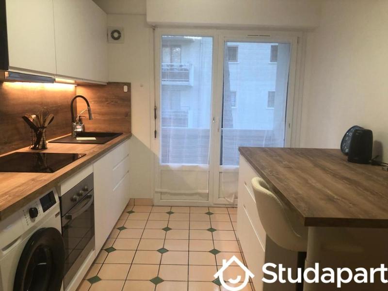 Appartement - 80 m² - 4 pièces