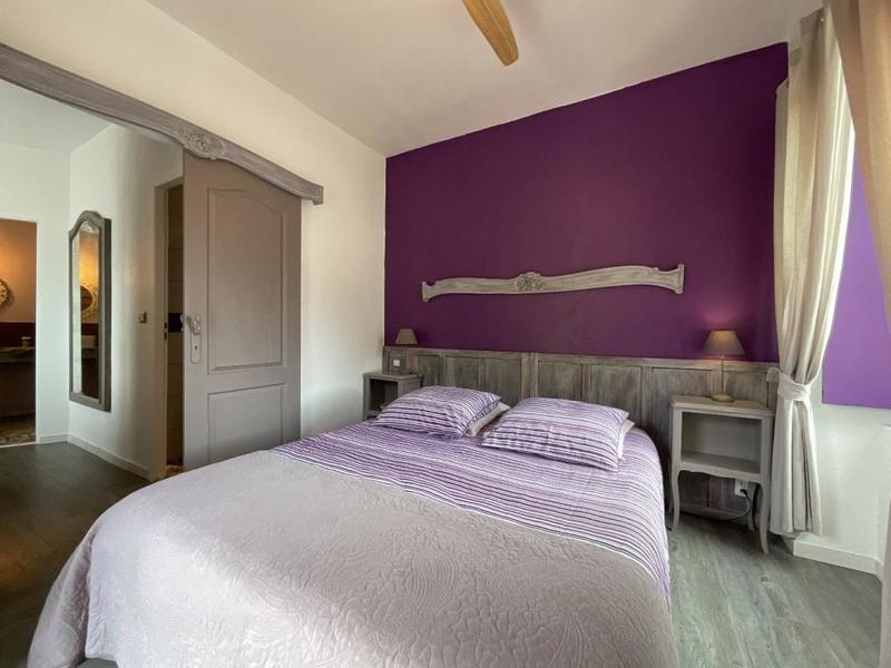 Maison - 430 m² - 16 pièces