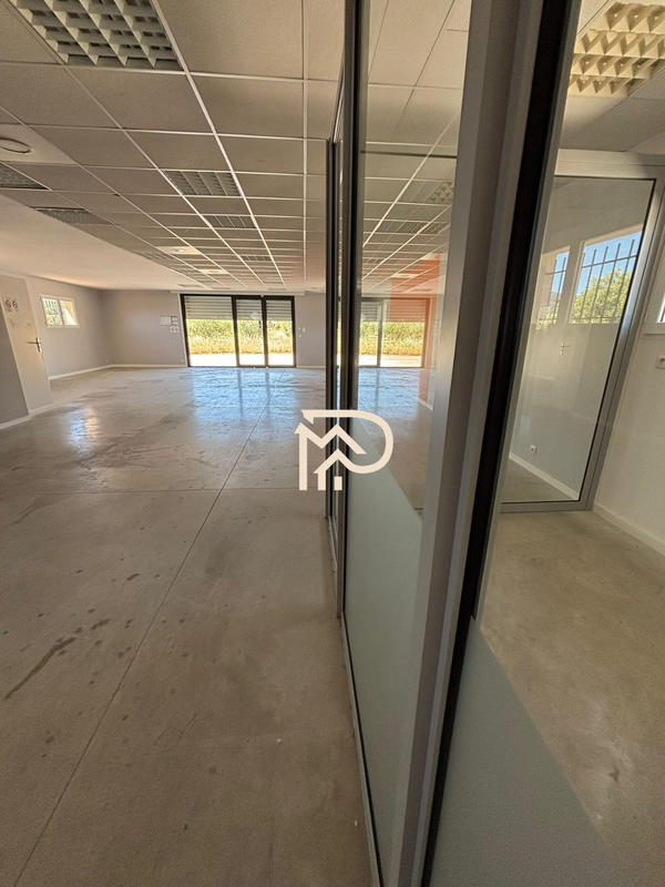 Local commercial - 462 m²