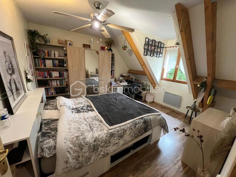 Maison - 205 m² - 9 pièces