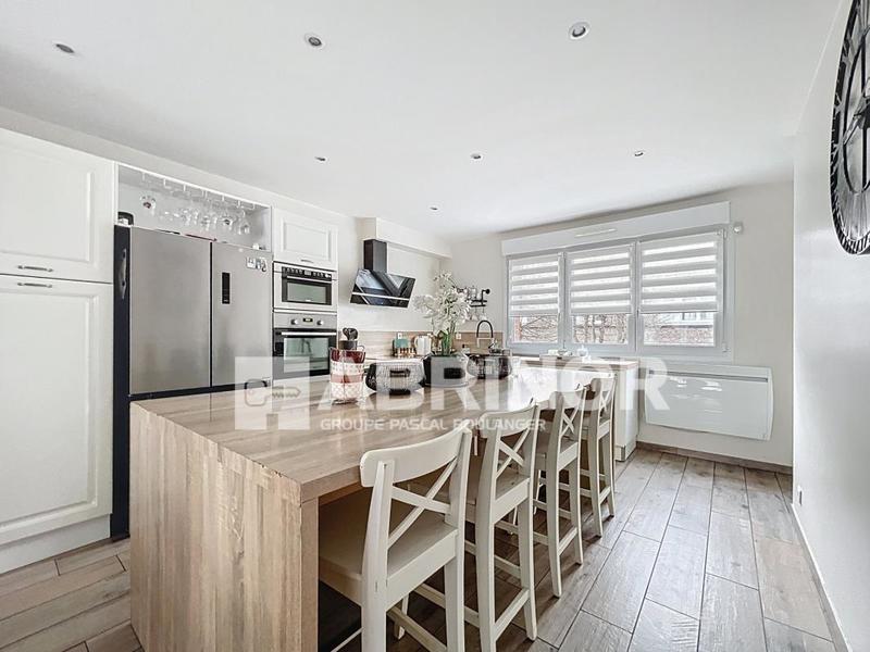 Maison - 122 m² - 5 pièces