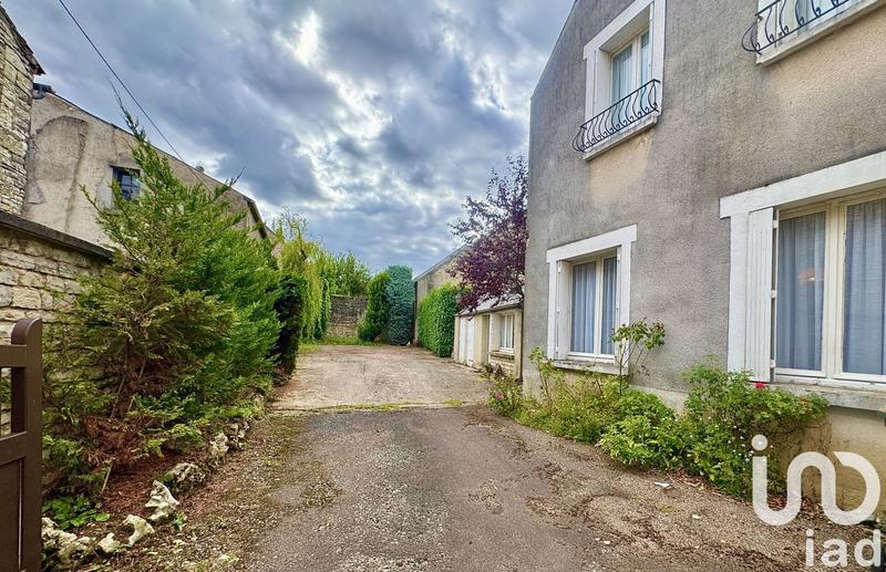 Maison - 182 m² - 10 pièces