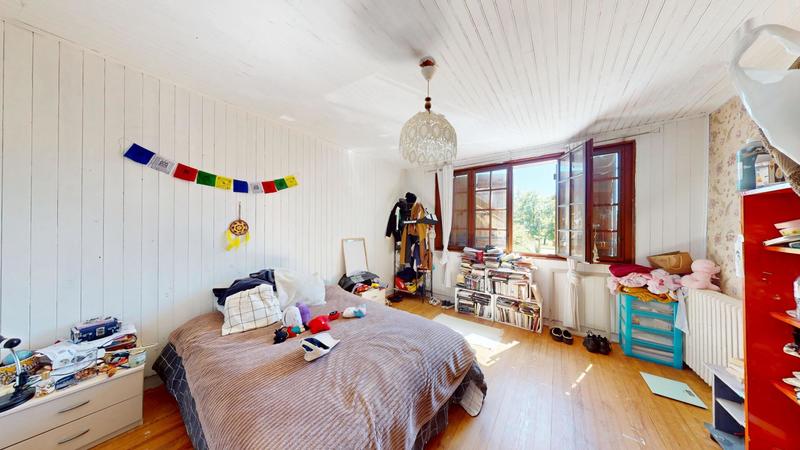 Maison - 140 m² - 7 pièces