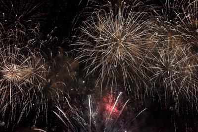 Calend'Arles : Feux d'artifice à Salin de Giraud