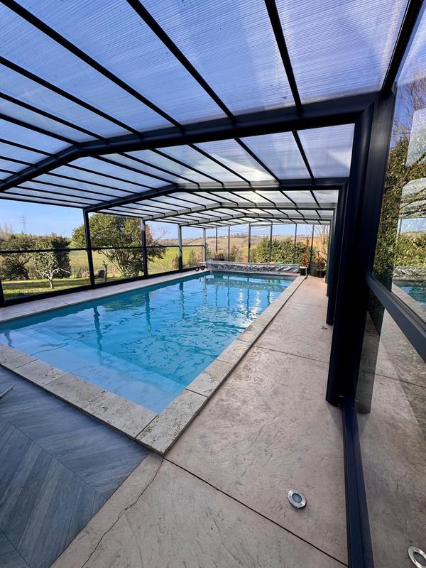 Maison - 250 m² - 7 pièces