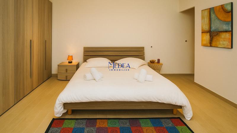 Villa - 340 m² - 10 pièces