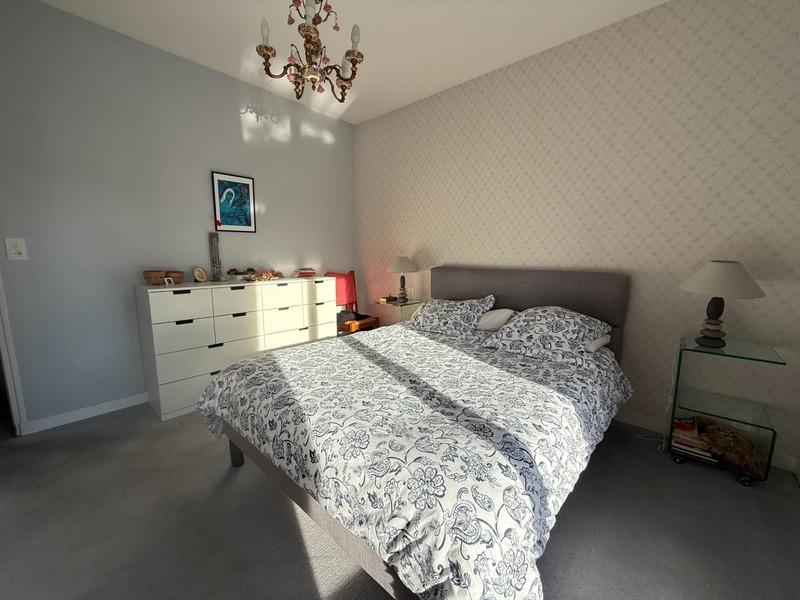 Maison - 229 m² - 8 pièces