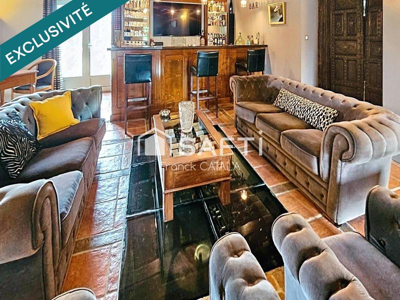 Maison - 400 m² - 12 pièces