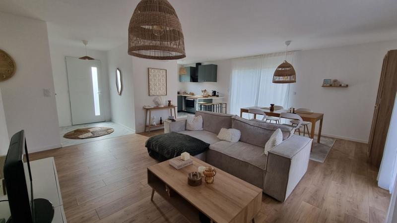 Maison - 86 m² - 4 pièces