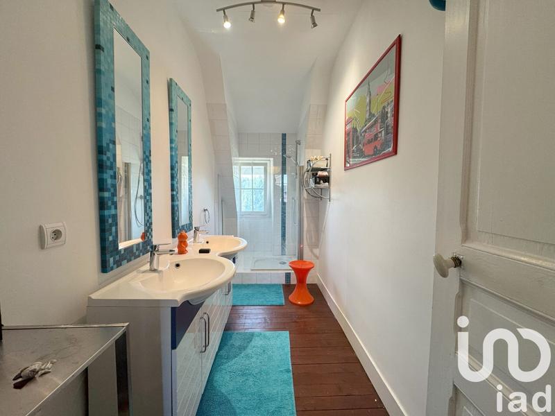 Maison - 347 m² - 10 pièces