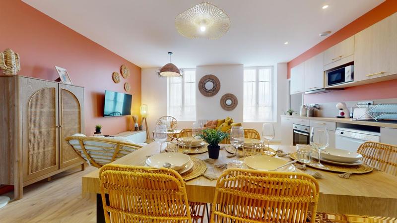 Appartement - 100 m² - 6 pièces