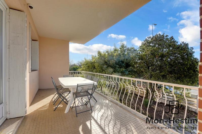 Propriété - 263 m² - 11 pièces