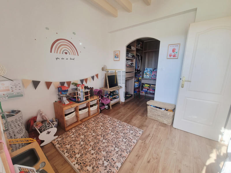 Maison - 210 m² - 6 pièces