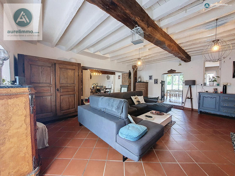 Maison ancienne - 212 m² - 8 pièces