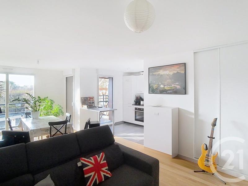 Appartement - 85 m² - 4 pièces