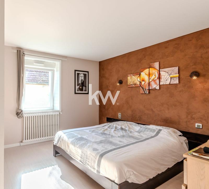 Maison de village - 357 m² - 10 pièces