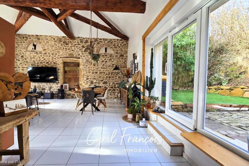 Maison ancienne - 146 m² - 6 pièces