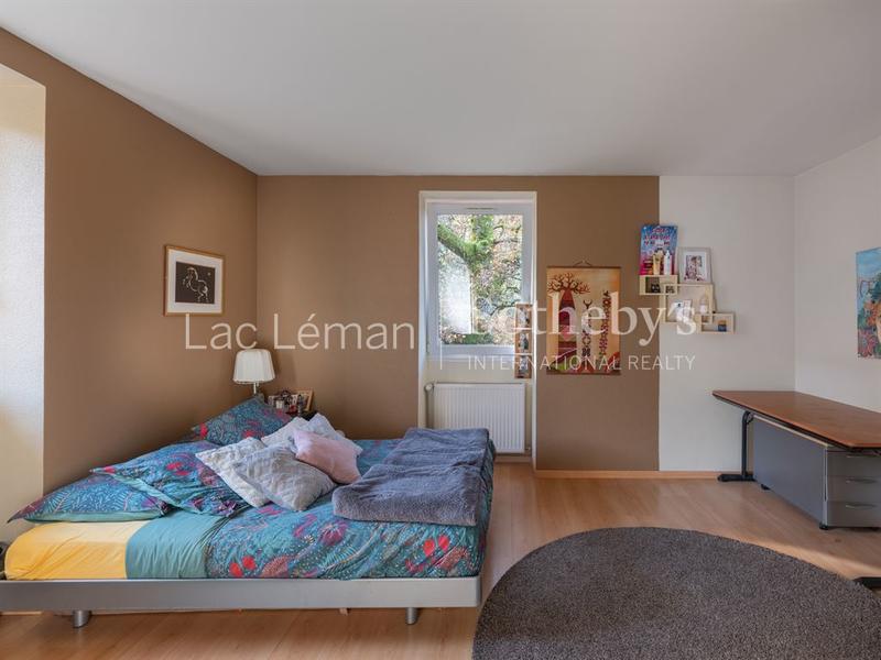 Maison - 306 m² - 7 pièces