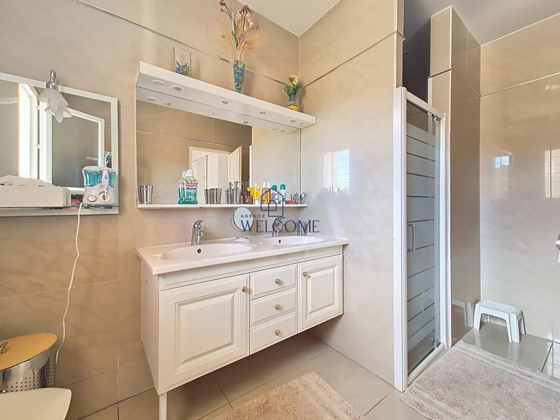 Villa - 155 m² - 5 pièces