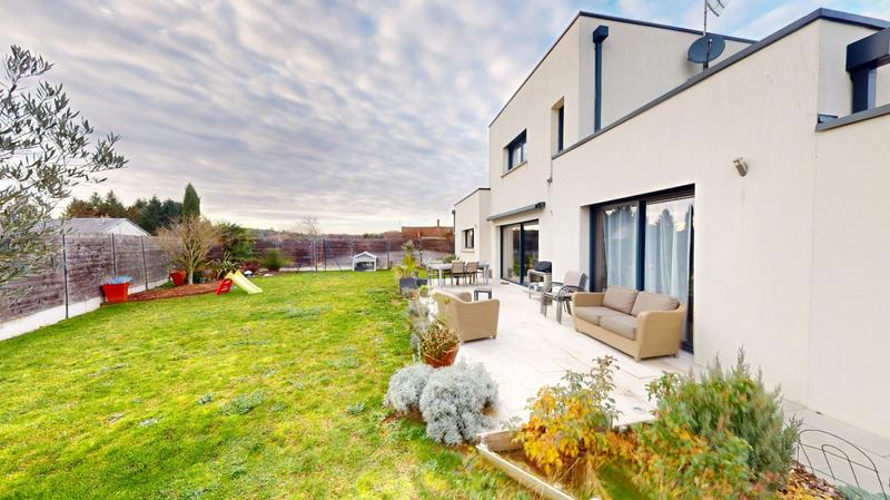 Maison contemporaine - 122 m² - 5 pièces