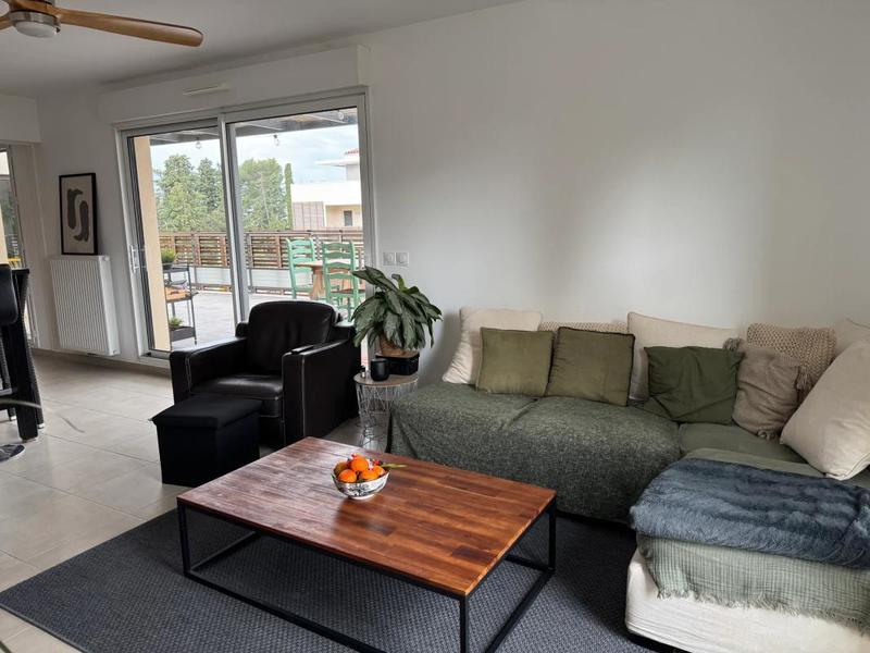 Appartement - 98 m² - 5 pièces