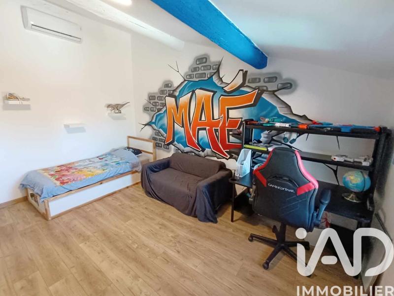 Maison de ville - 213 m² - 9 pièces