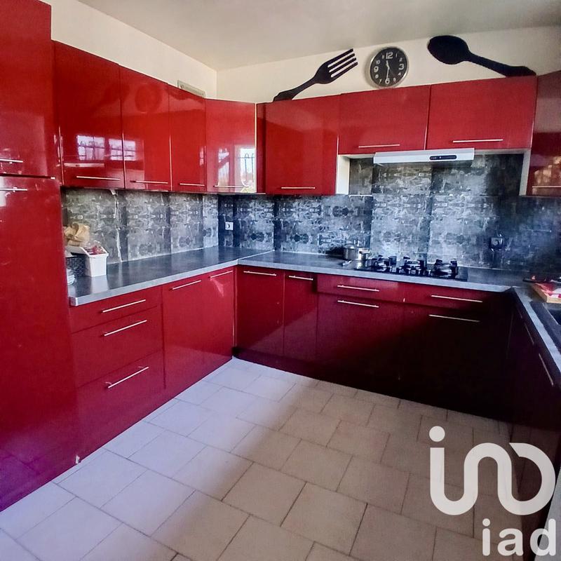 Maison - 99 m² - 5 pièces