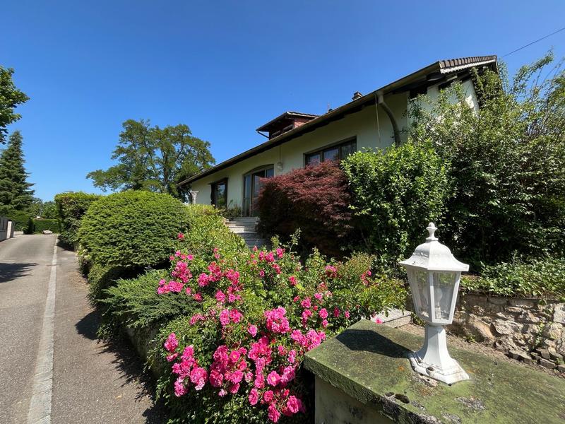 Maison - 265 m² - 10 pièces