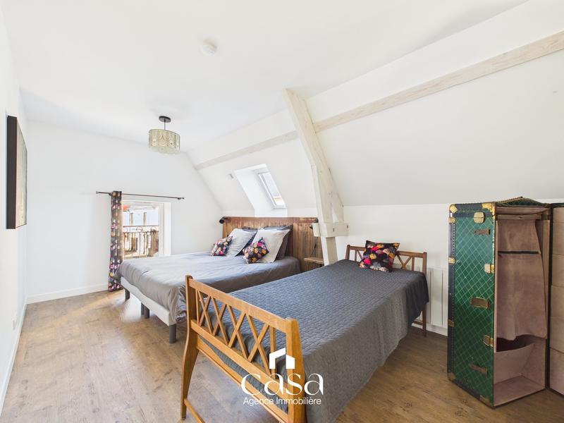 Maison ancienne - 349 m² - 9 pièces