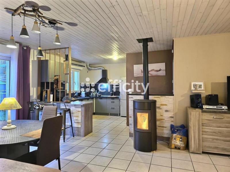 Maison - 85 m² - 4 pièces