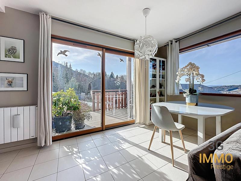 Maison - 102 m² - 7 pièces