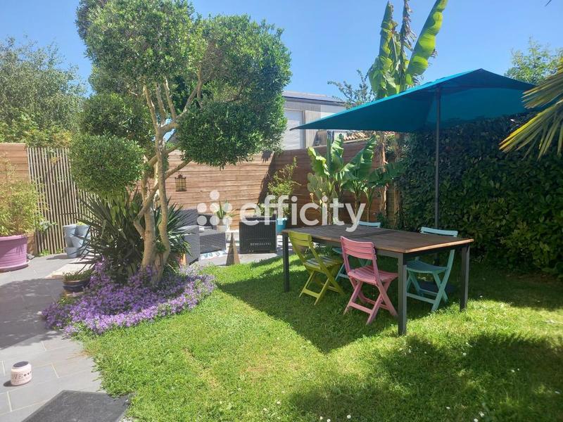 Maison - 138 m² - 8 pièces